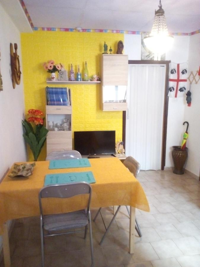 Al Mare, Al Sole, Si', Ma Nella Casa Del Minatore 布杰鲁 外观 照片