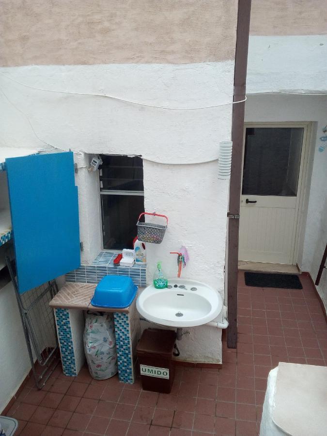 Al Mare, Al Sole, Si', Ma Nella Casa Del Minatore 布杰鲁 外观 照片