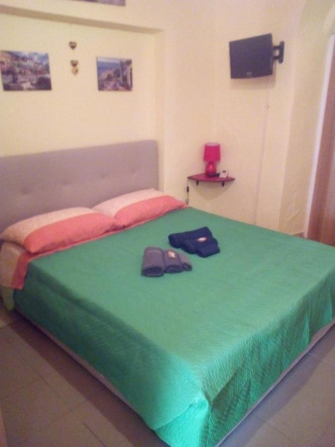 Al Mare, Al Sole, Si', Ma Nella Casa Del Minatore 布杰鲁 外观 照片