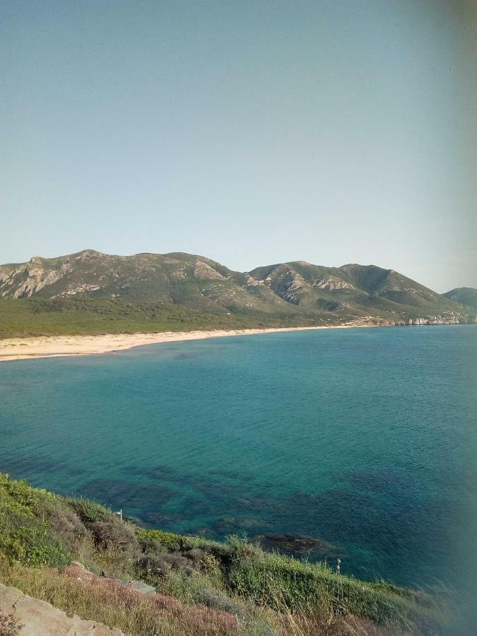 Al Mare, Al Sole, Si', Ma Nella Casa Del Minatore 布杰鲁 外观 照片